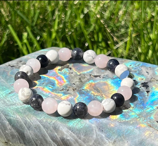 Love & Serenity Sleep – Rose Quartz, Iolite and Howlite