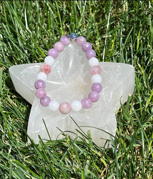 Kunzite, Lepidolite and White Jade Crystal Bracelet